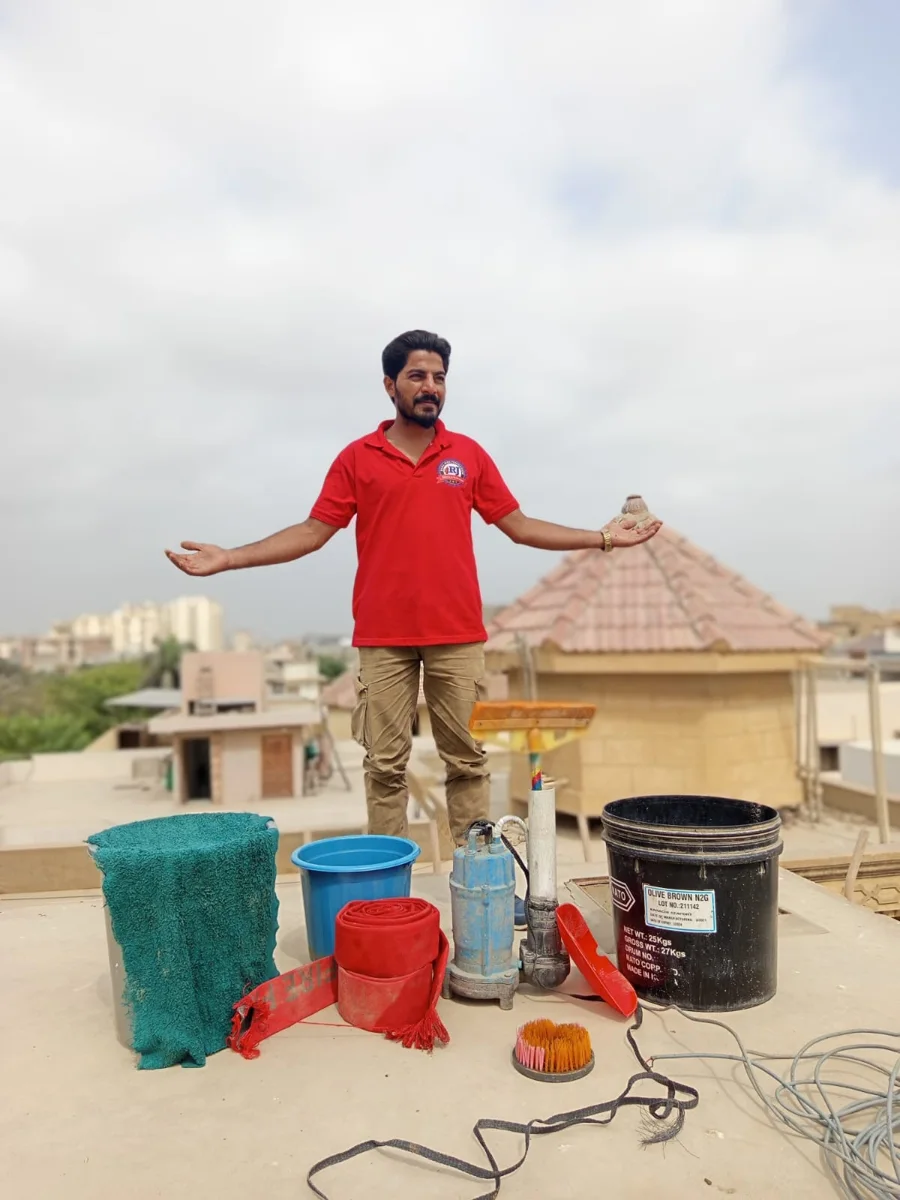 Preparing for a rooftop job — Rana Jees Fumigation Services service team